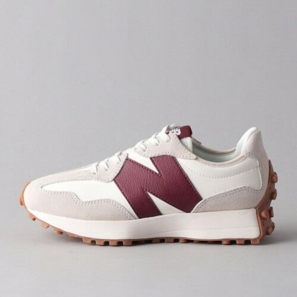 New Balance 327 Womens Size 7 Sneakers - Picture 3 of 14